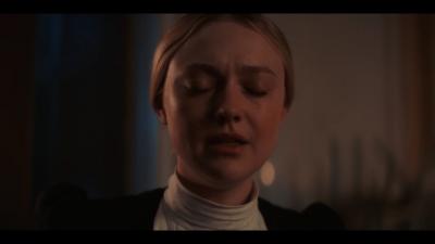 dakotafanningdaily-angelofdarkness-trailerscreencaptures-051.jpg