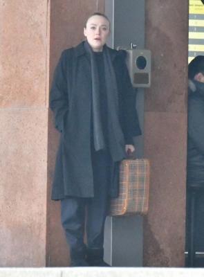 dakotafanningdaily-onsetinvenice-0048.jpg