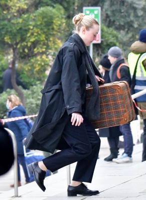 dakotafanningdaily-onsetinvenice-0071.jpg