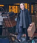 dakotafanningdaily-onsetinvenice-0077.jpg