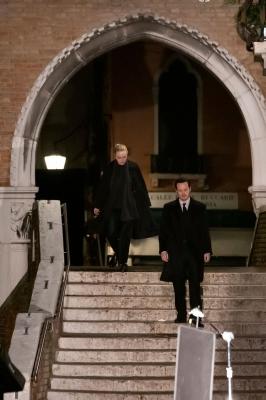 dakotafanningdaily-onsetinvenice-035.jpg