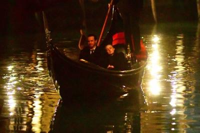 dakotafanningdaily-onsetinvenice-031.jpg
