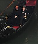 dakotafanningdaily-onsetinvenice-039.jpg