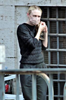 dakotafanningdaily-ripley-onsetsep15-008.jpg