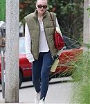 dakotafanningdaily-outandaboutinlosangeles-042.jpg