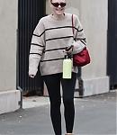 dakotafanningdaily-leavingaworkoutclass-010.jpg