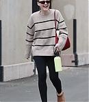 dakotafanningdaily-leavingaworkoutclass-016.jpg