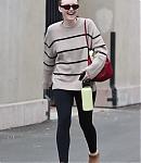 dakotafanningdaily-leavingaworkoutclass-017.jpg