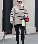 dakotafanningdaily-leavingaworkoutclass-024.jpg